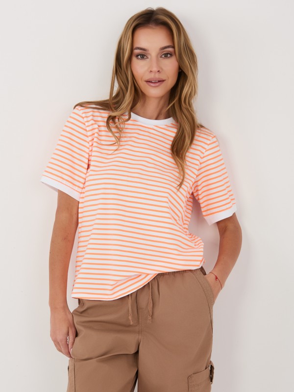 Marškinėliai-IT-TS-20881.85-balti