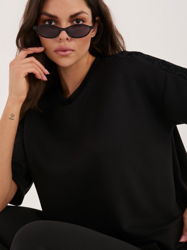 Bluzka-IT-BZ-97598.96-czarny
