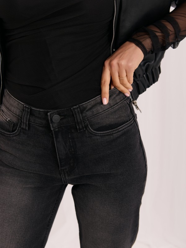 Spodnie jeans-D85094BA62673B165-czarny