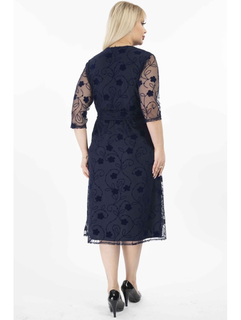 Elegantiška tamsiai mėlyna suknelė