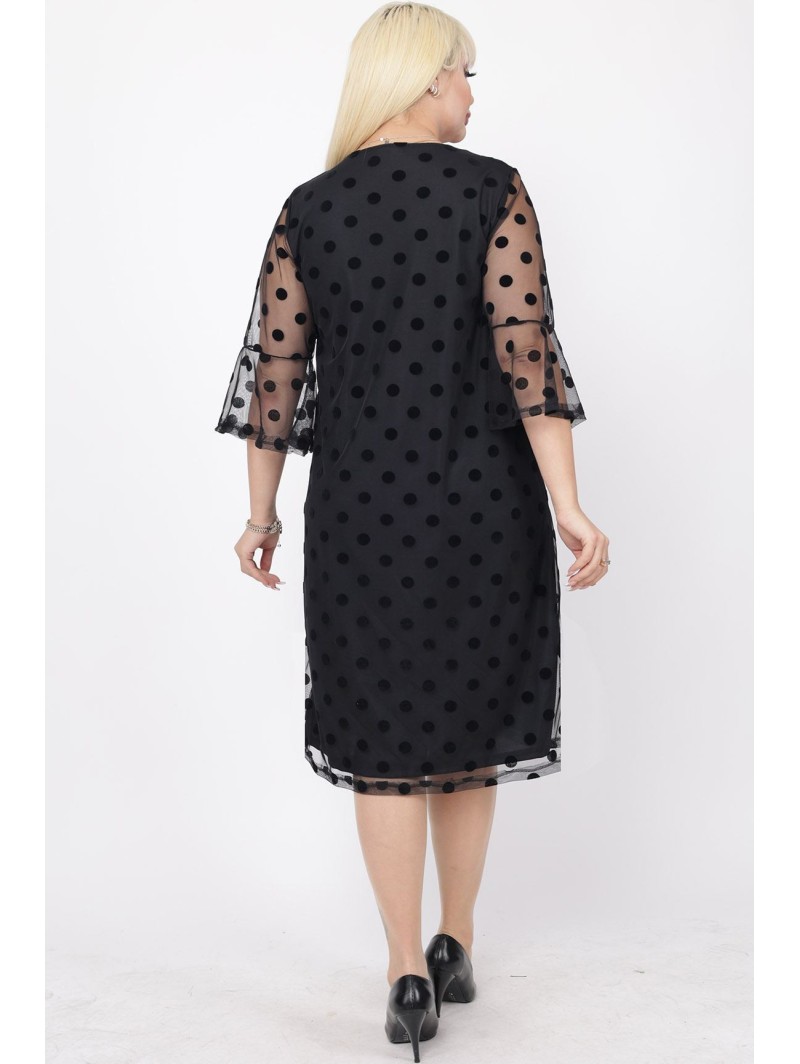 Juoda suknelė su rutuliukais