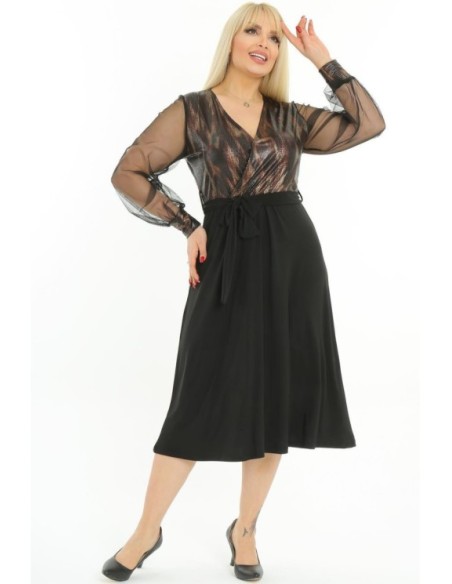 Elegantiška suknelė su dirželiu