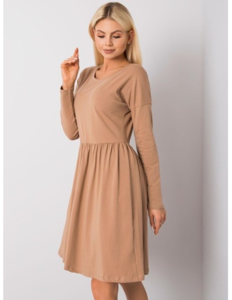 Sukienka-RV-SK-5889.41P-camelowy