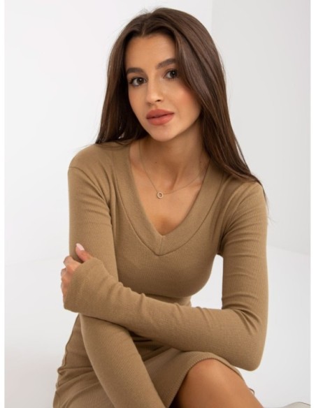 Sukienka-EM-SK-673.78P-camelowy
