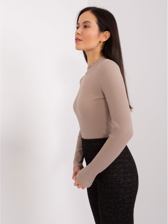 Bluzka-RV-BZ-9205.23X-ciemny bezowy 2
