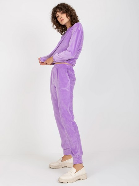 Violetinis veliūrinis kostiumėlis moterims